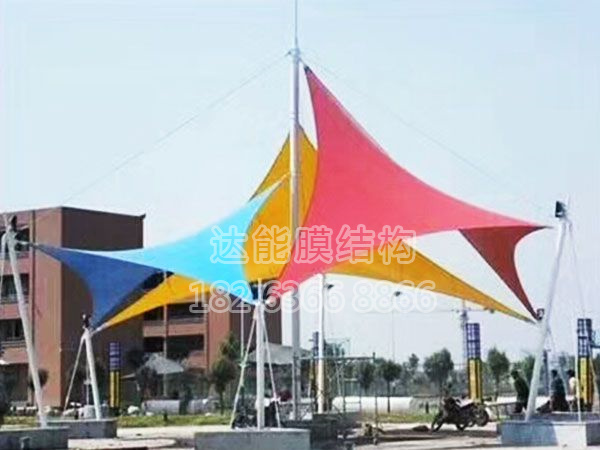 膜結(jié)構(gòu)廣場(chǎng)景觀(guān)